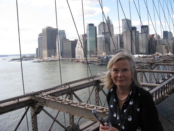 https://www.heikki-valisuo.fi/kuva/templates/xml/Bruxelles/NewYork/brooklyn-riitu-2.JPG
